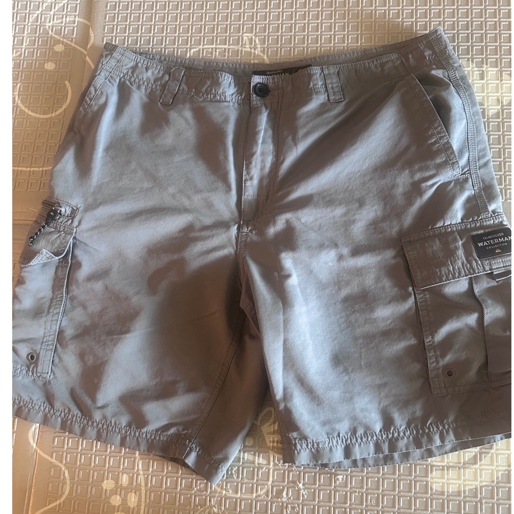 Quiksilver Waterman Collection Mens Grey Cargo Shorts Size 34 Hiking Fishing